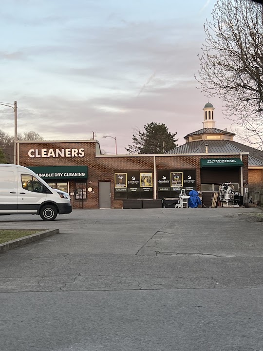 Top Hat Cleaners storefront photo from Google