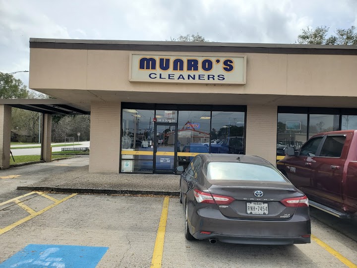 Munro's Dry Cleaning storefront photo from Google