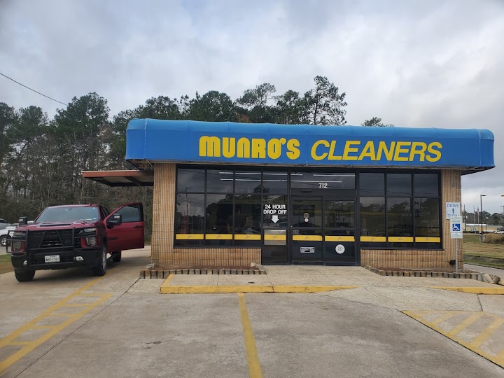 Munro's Dry cleaners storefront photo from Google