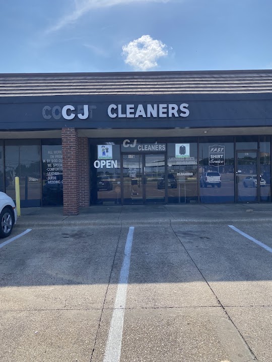 Comet Cleaners storefront photo from Google