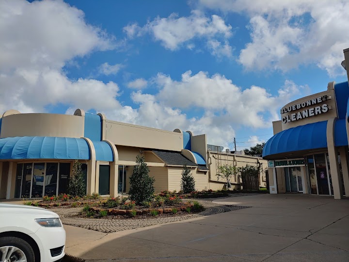 Bluebonnet Cleaners storefront photo from Google