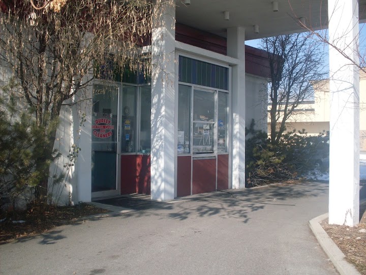 Durfey Extra Care Dry Cleaners storefront photo from Google